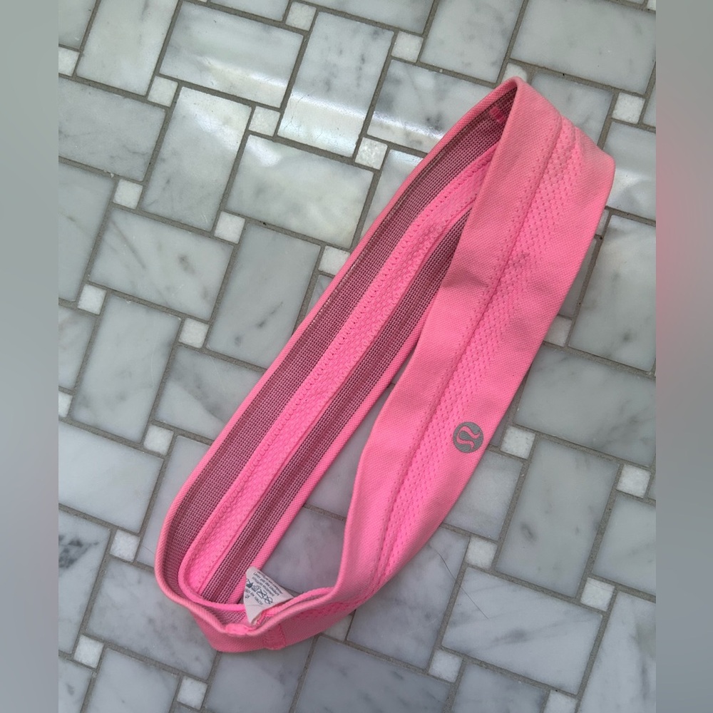 Lululemon swiftly tech bright pink headband - excellent condition!!